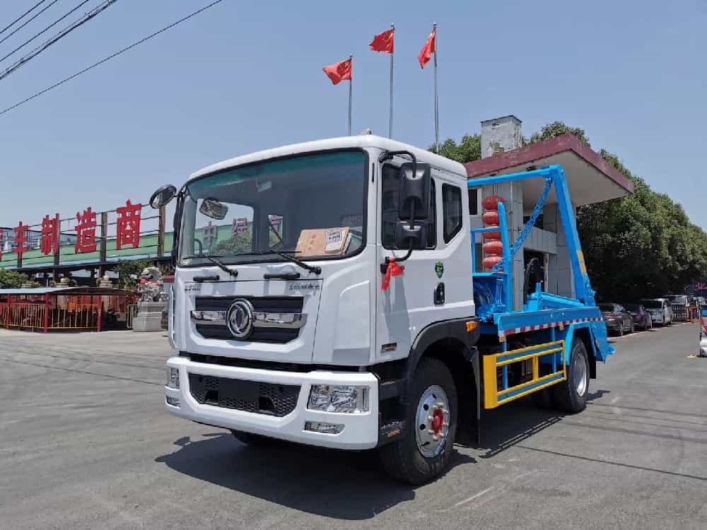 东风8方摆臂垃圾车