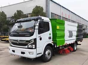 东风多利卡扫路车（国6）