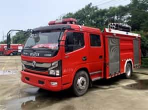 东风多利卡5吨泡沫消防车