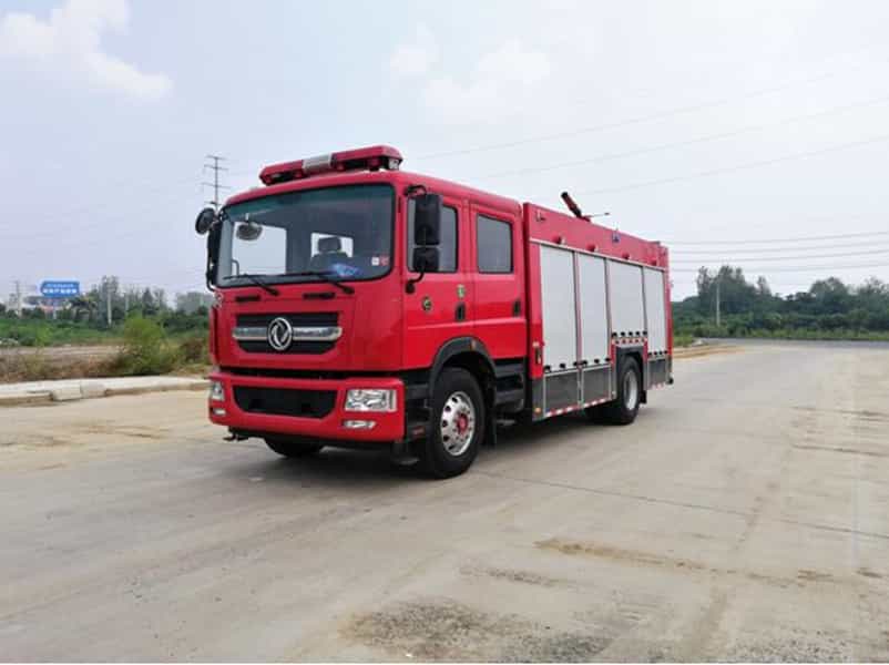 东风7吨泡沫消防车