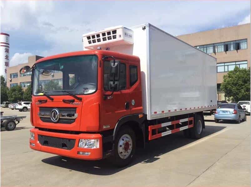 东风D9冷藏车